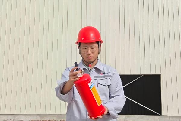 河北四建七分公司张瑶：深耕一线践初心，青春履职担使命